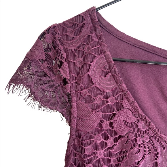 XHILARATION PURPLE FLOWY LACE SHORT SLEEVE MINI DRESS, WITH ZIPPER, SIZE XS - Picture 4 of 8